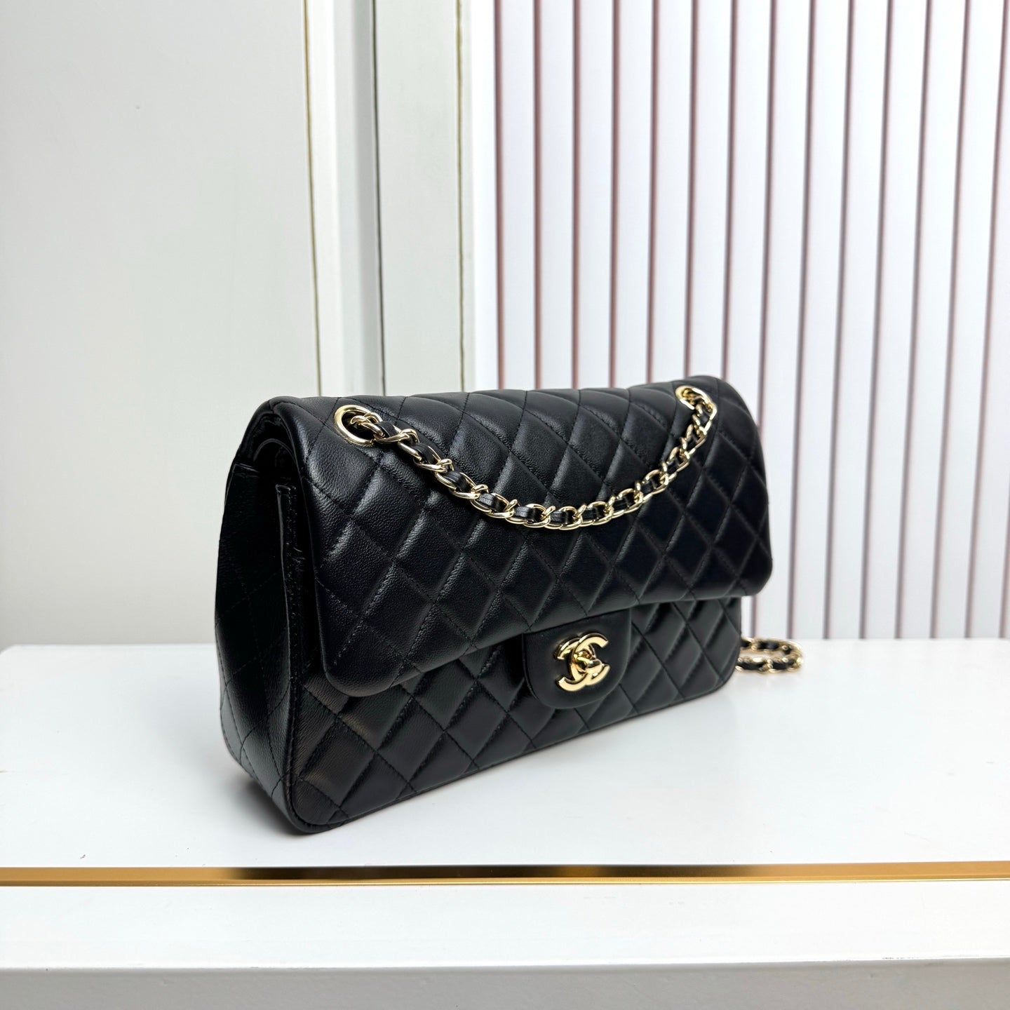 B1R76C11 Popular leather bag