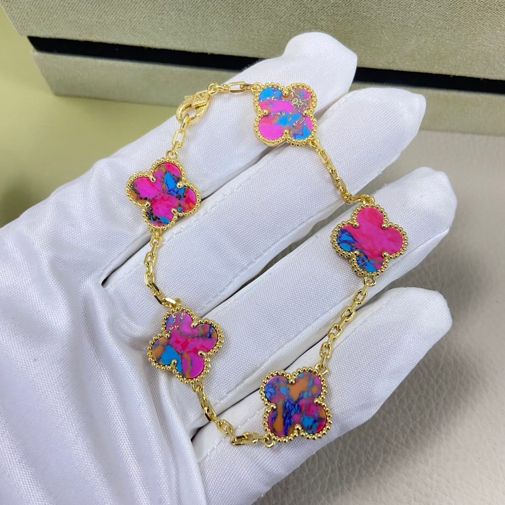 X5Q85VA182X Popular Necklace. Bracelets