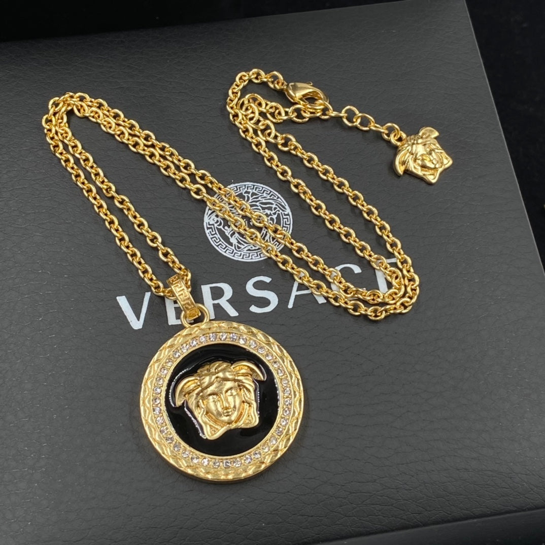 X1R75V80X Popular  Necklace . Bracelets