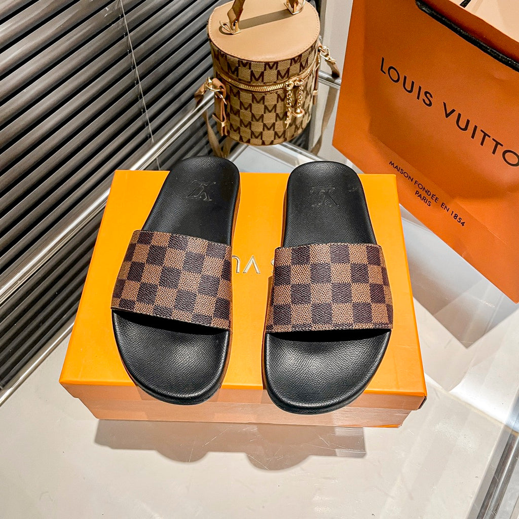 Z1Z54E195 Popular Slippers