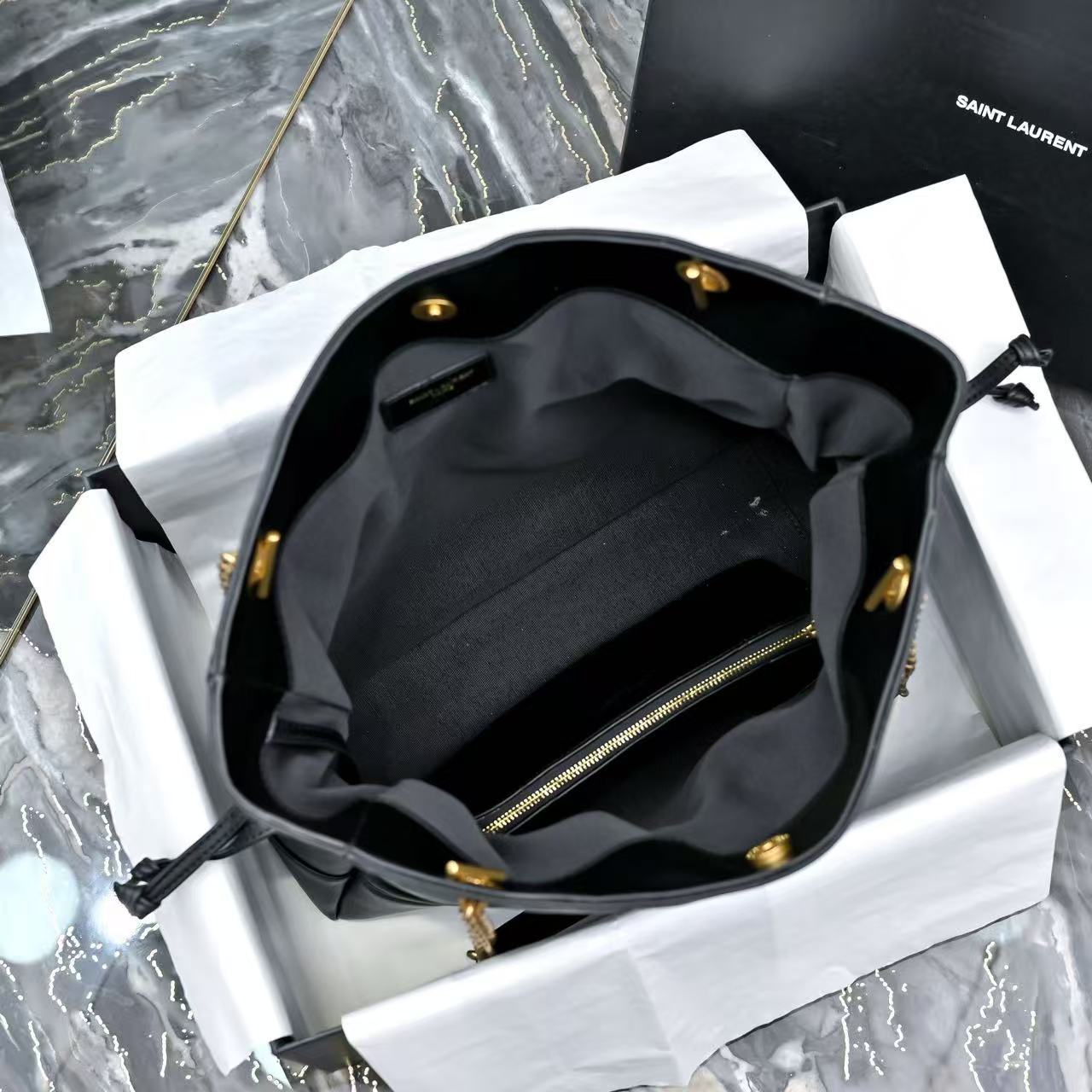 B1R46SL7 Popular leather bags