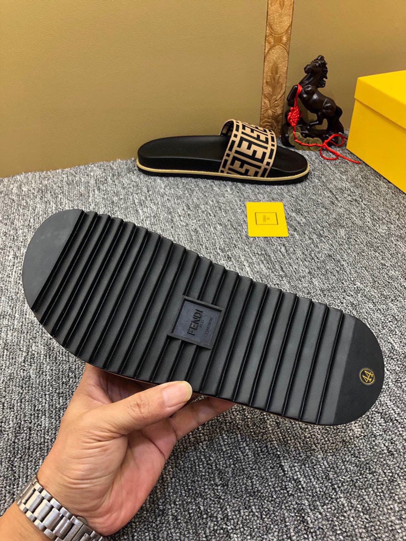 Z5XF102 Popular Slippers