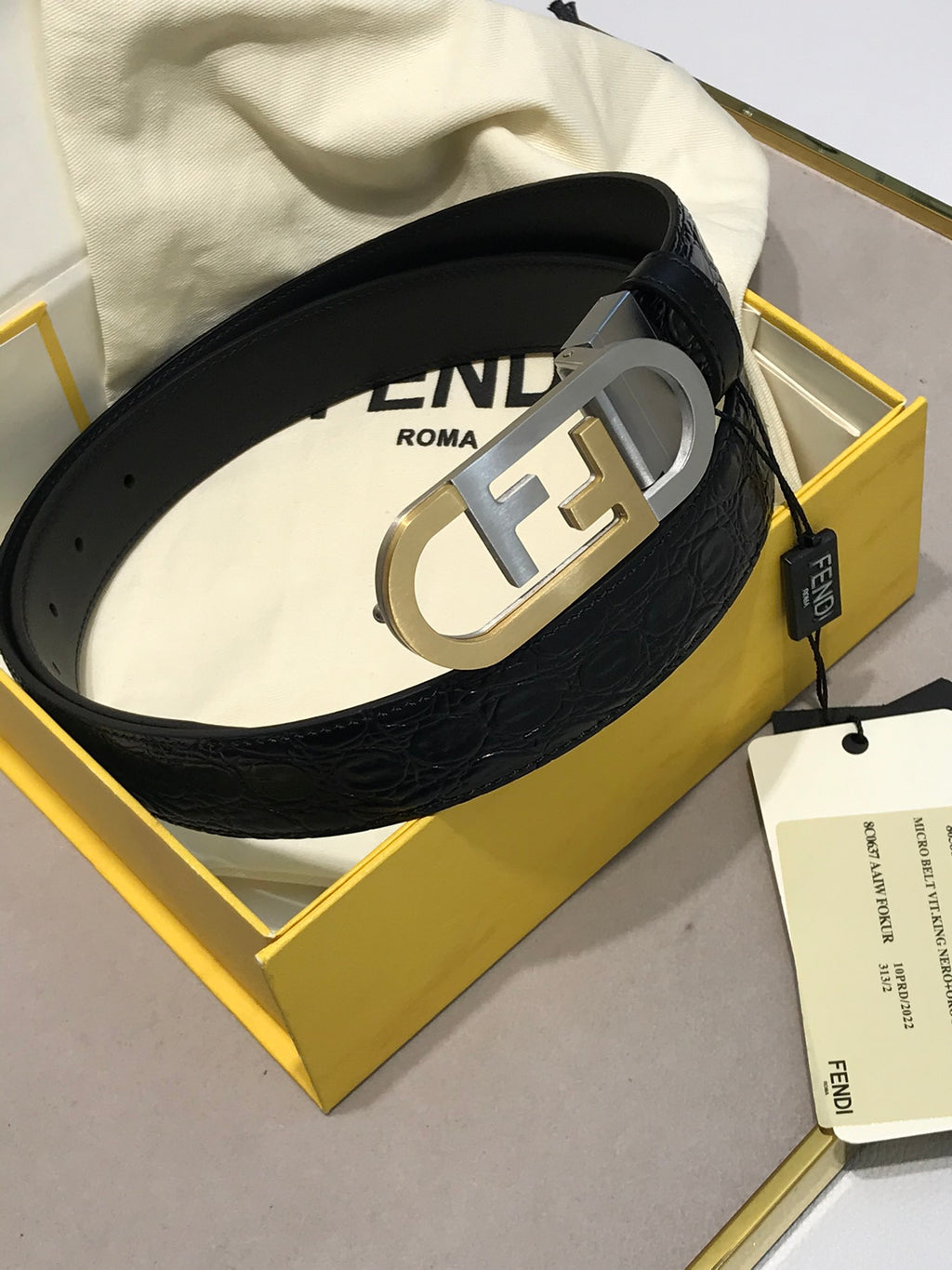 P1Q64F91 Popular  High quality belt With full package