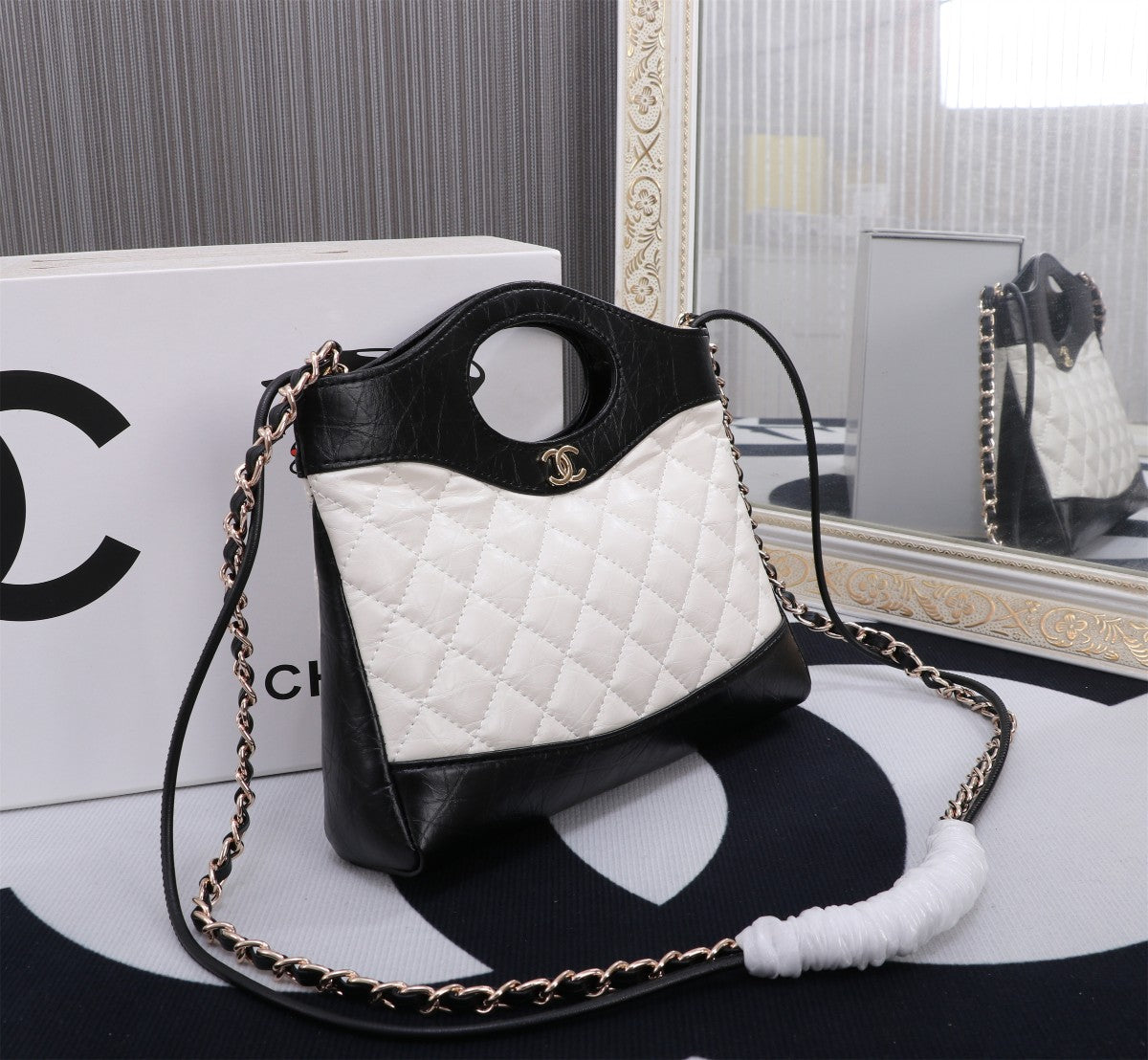 B12X44E310 Popular  leather bag 