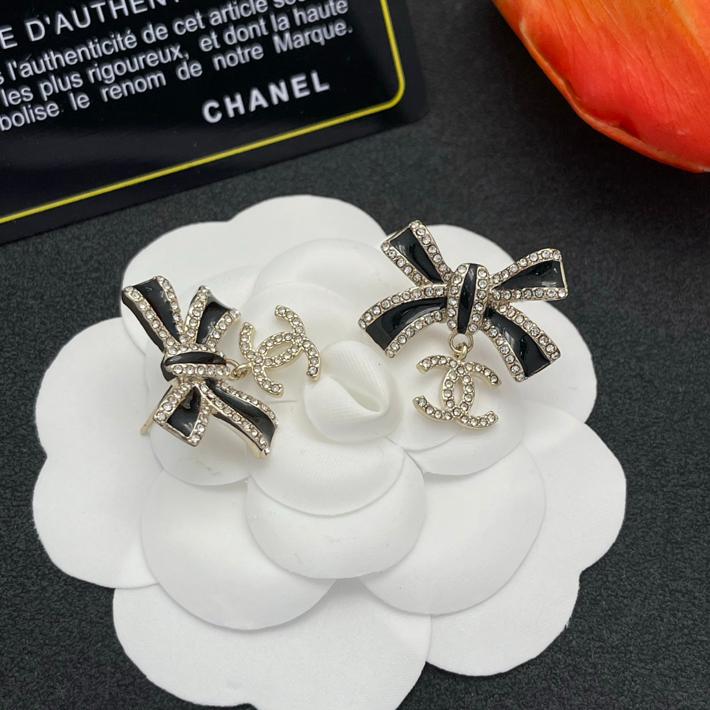 X1Z95C28E Popular Earrings