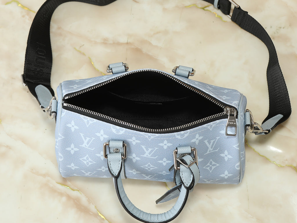 B1R76E52 Popular leather bag