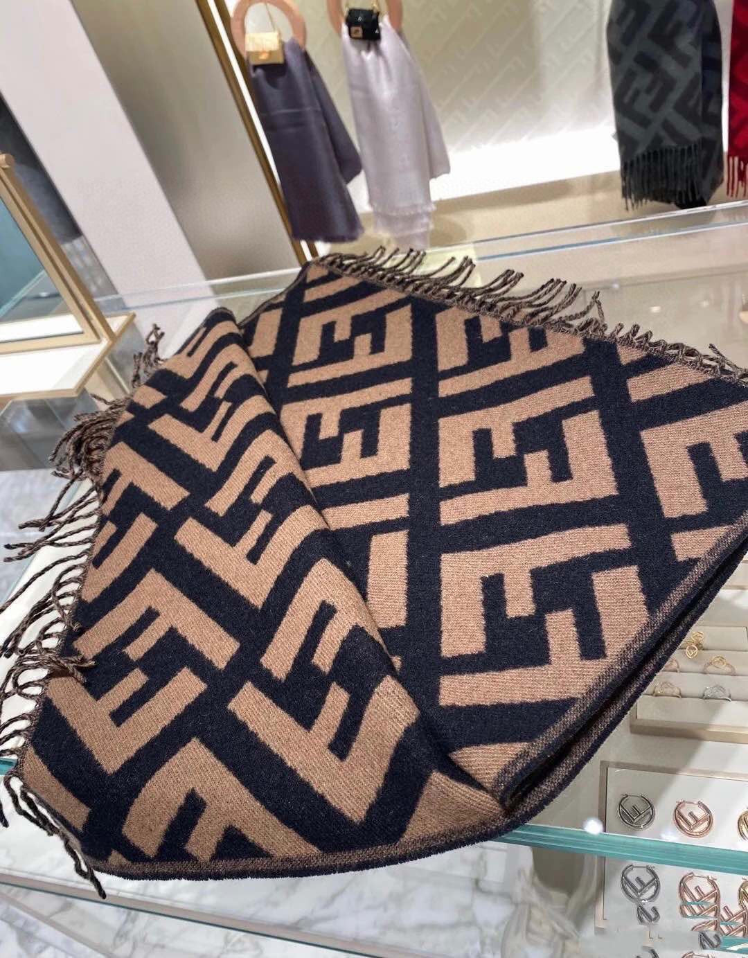 W1R86F40 Popular Winter Scarves