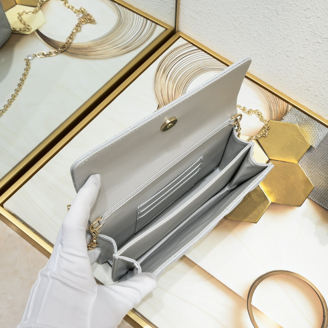 B1N36D29 Popular leather bag