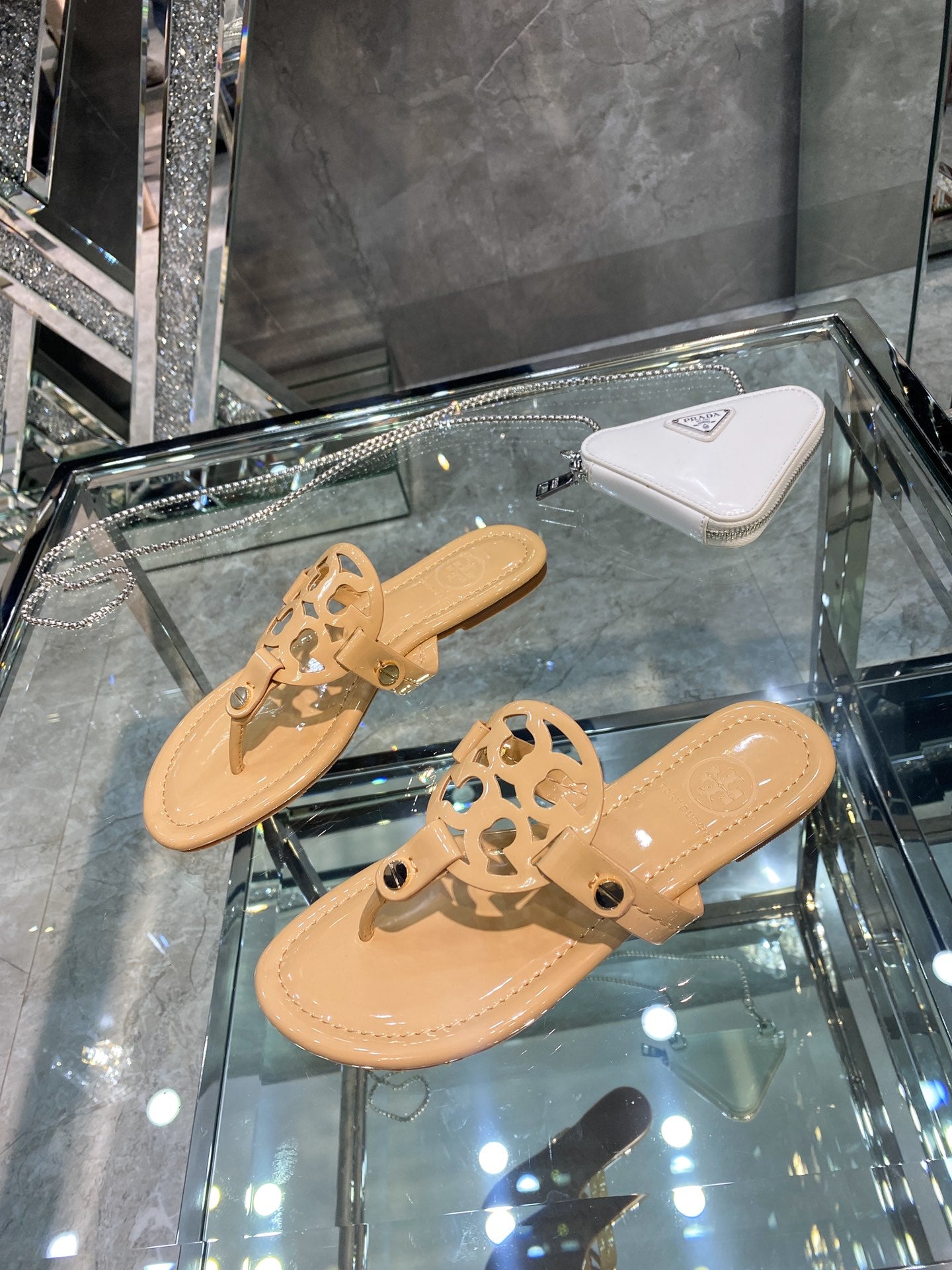 Z2Z85A1  Popular leather Shoes