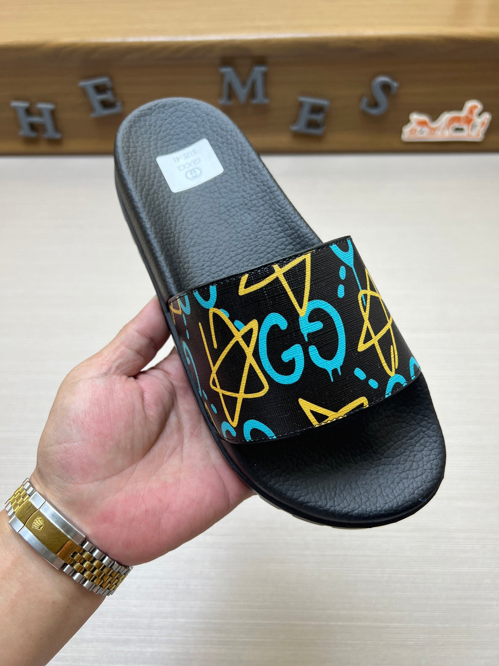 Z5X76B3 Popular slippers