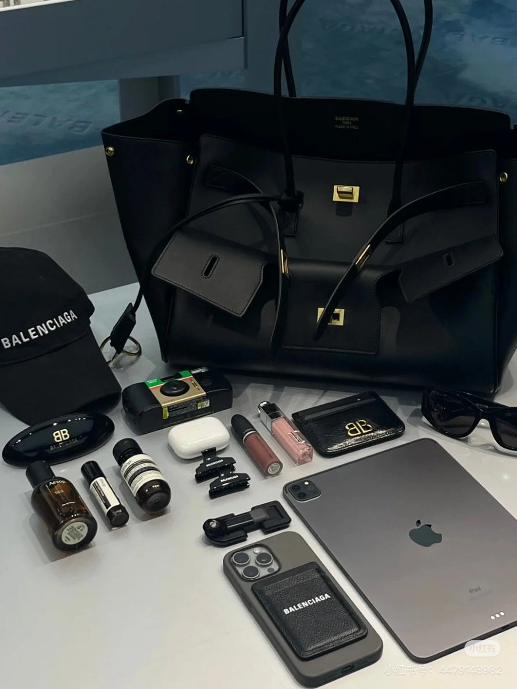 B1R46J1 Popular leather bags