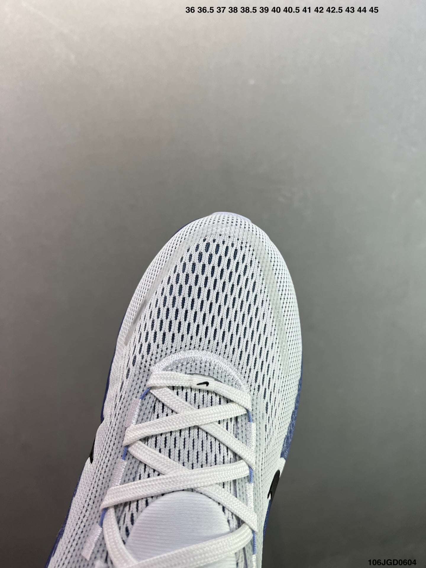 Z4N65A10  Popular shoes