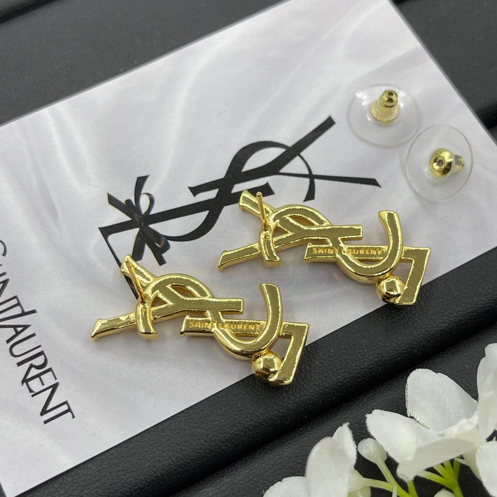 X1Y93SL464E Popular  Earrings