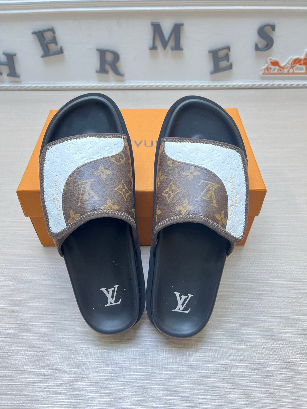 Z5WE250  Popular Slippers
