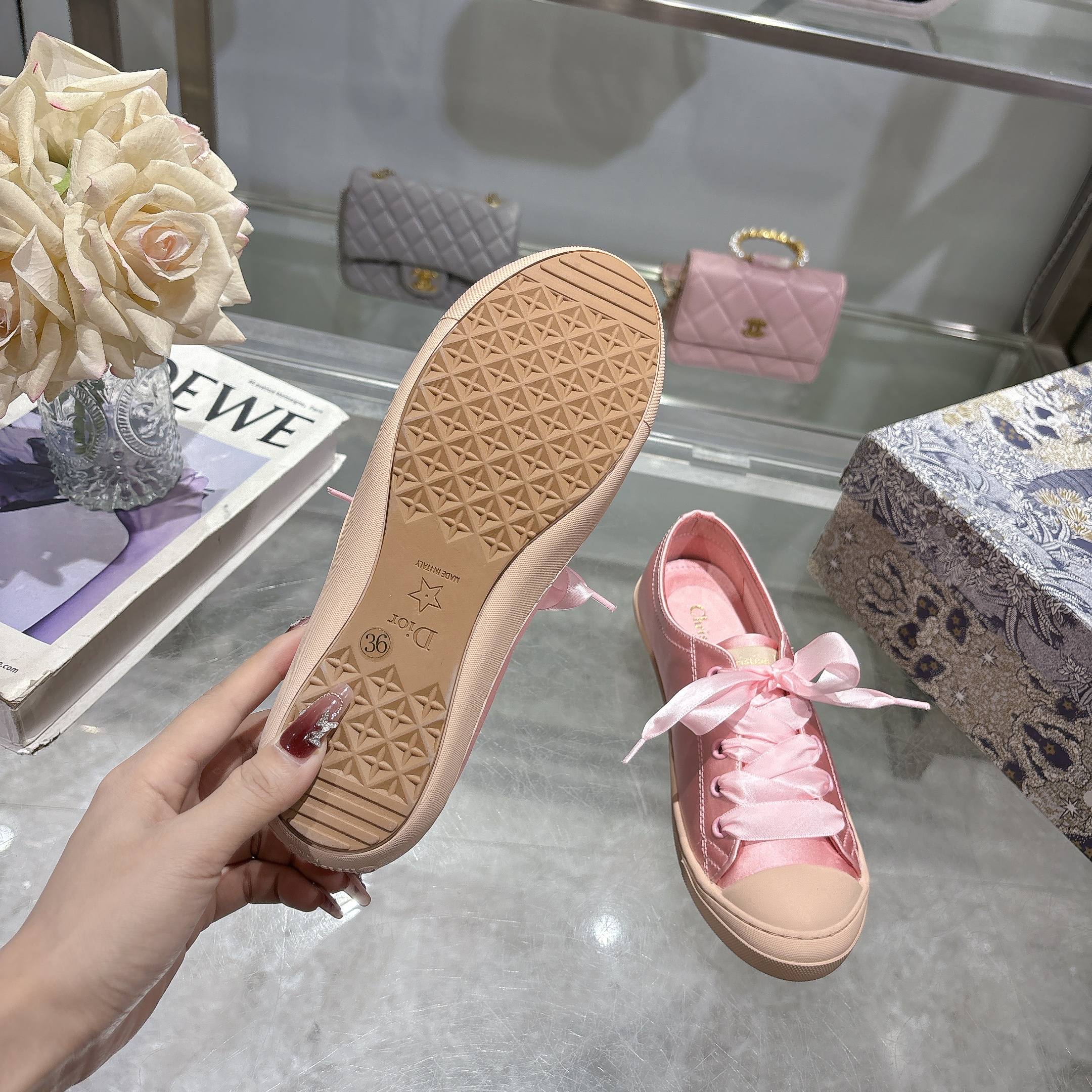Z2Z85D60 Popular high-quality shoes