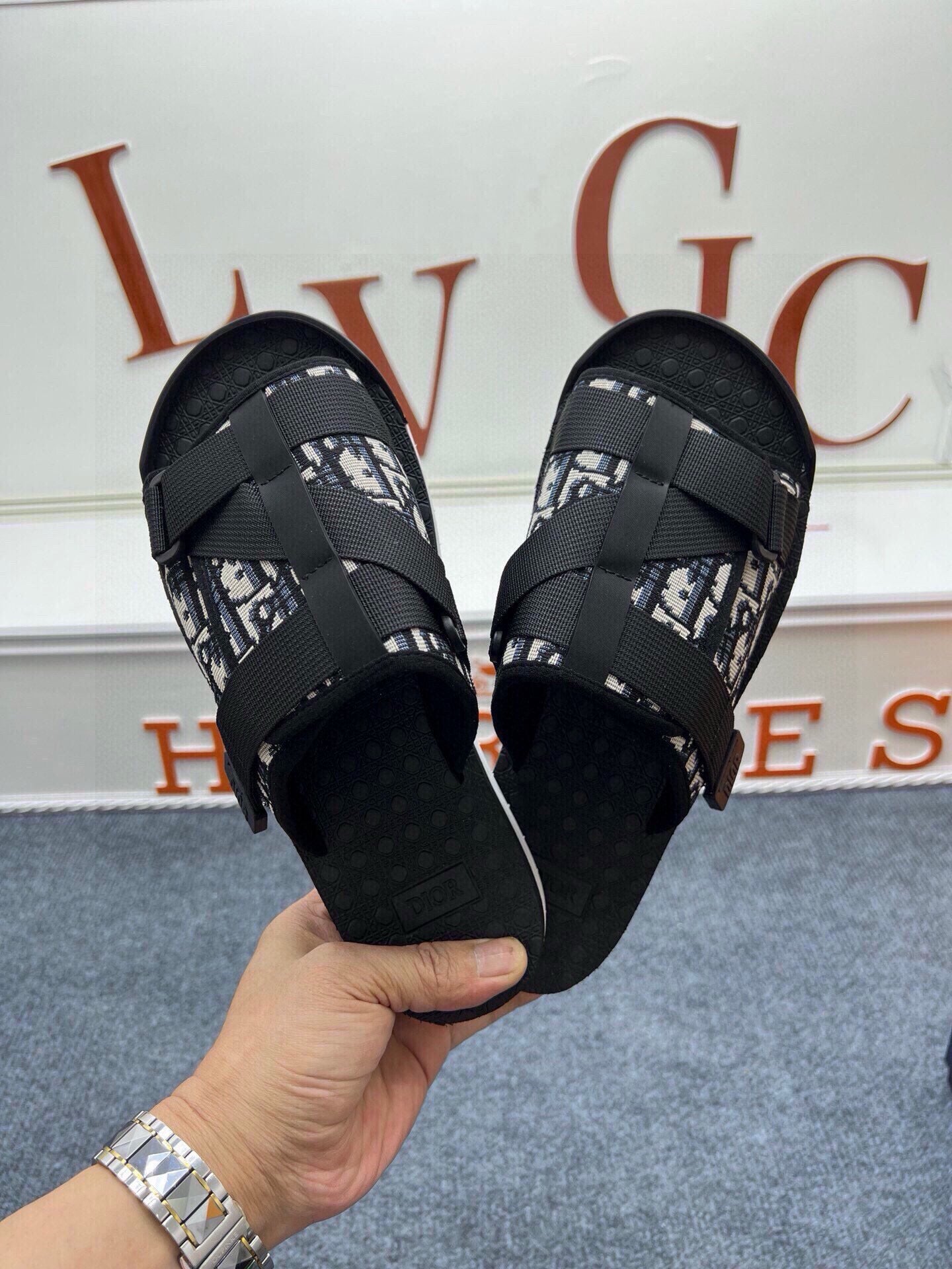 Z5Z35D305 Popular Slippers