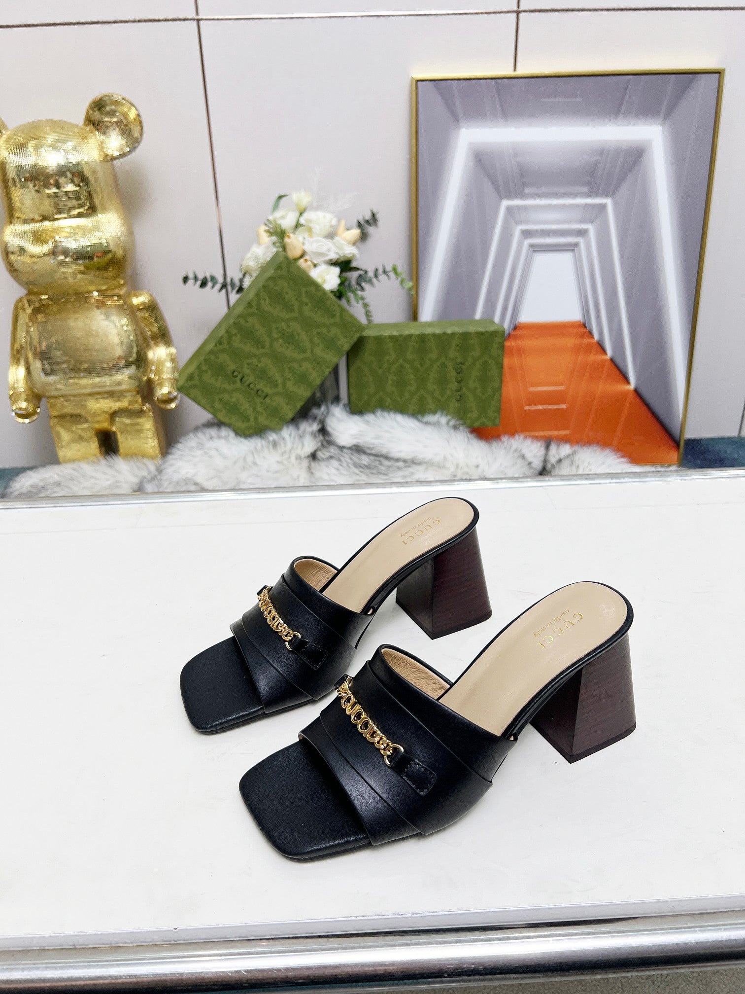 Z2N75B11  Popular leather High heels
