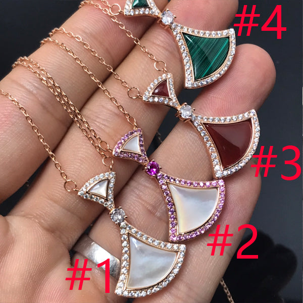 X1Q85S422X Popular Necklaces