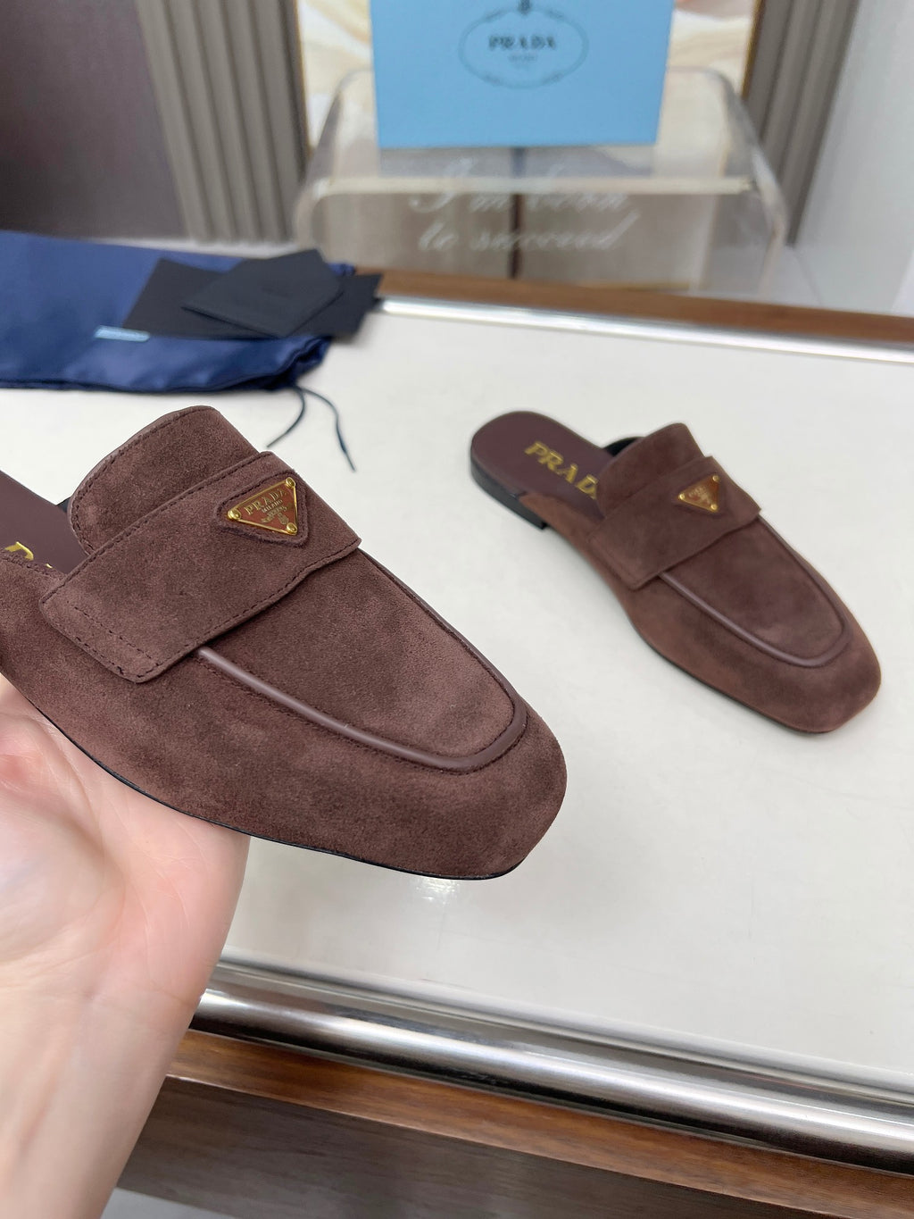 Z2Q105P405 Popular high-quality Shoes
