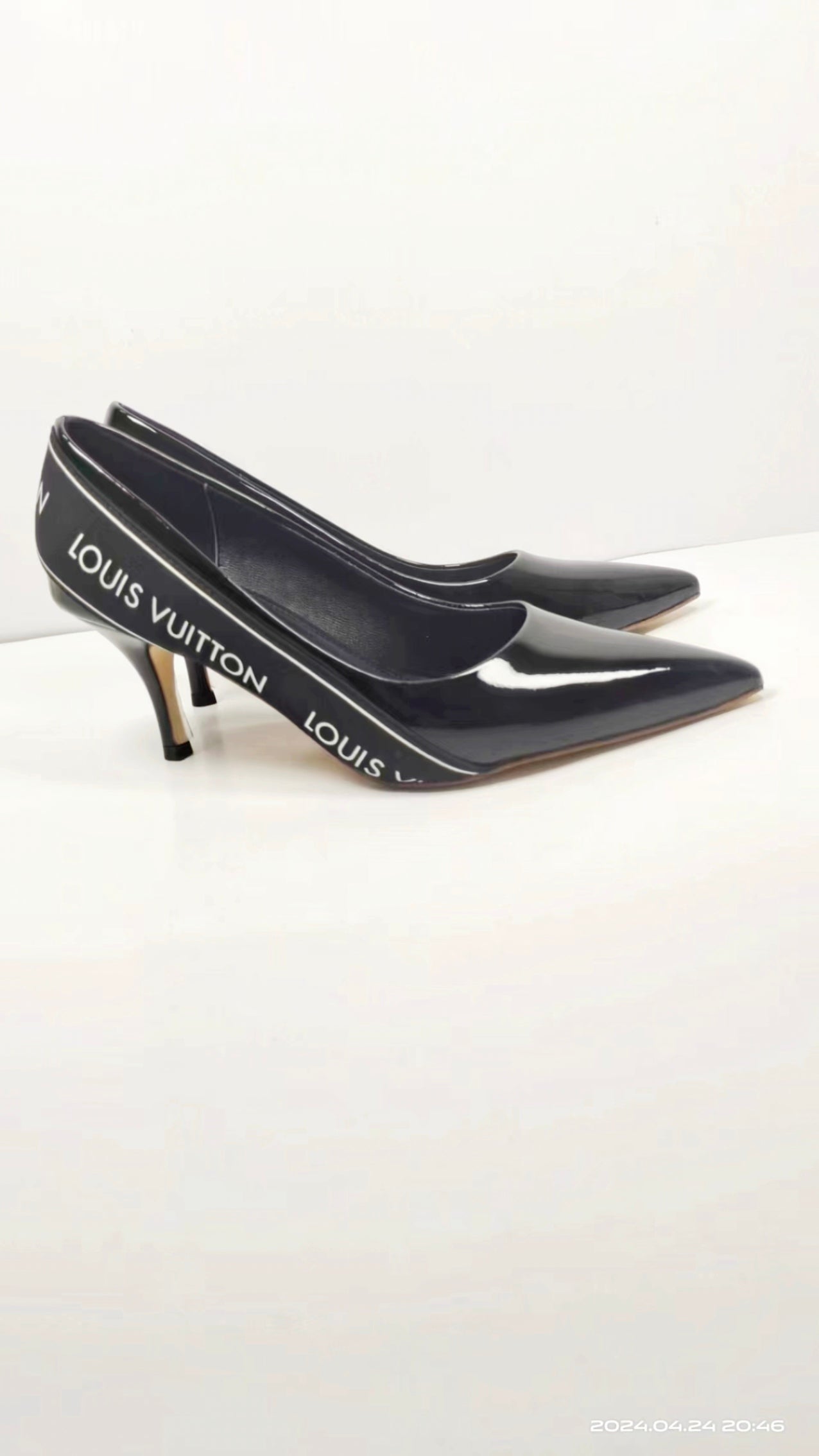 Z2R45E29  Popular leather  High heels