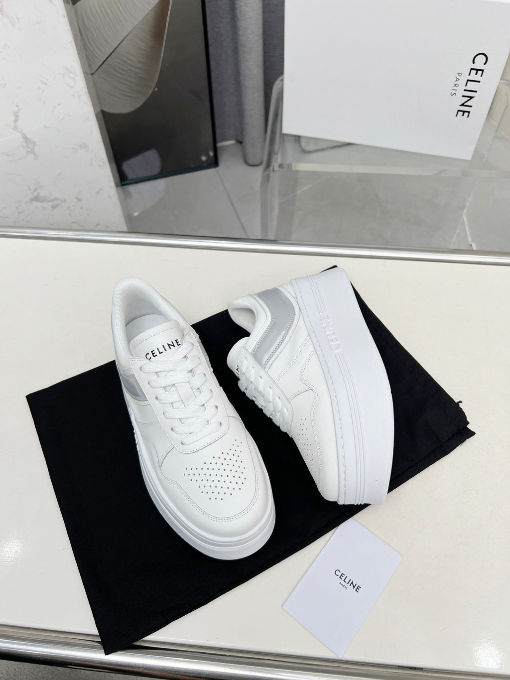 Z2Q55CL50 Popular  leather shoes