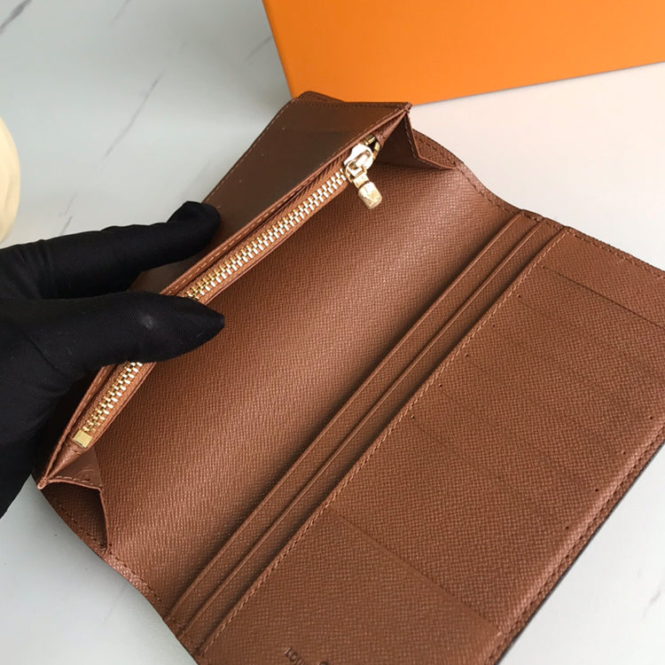 B1X31E2 Popular leather wallets