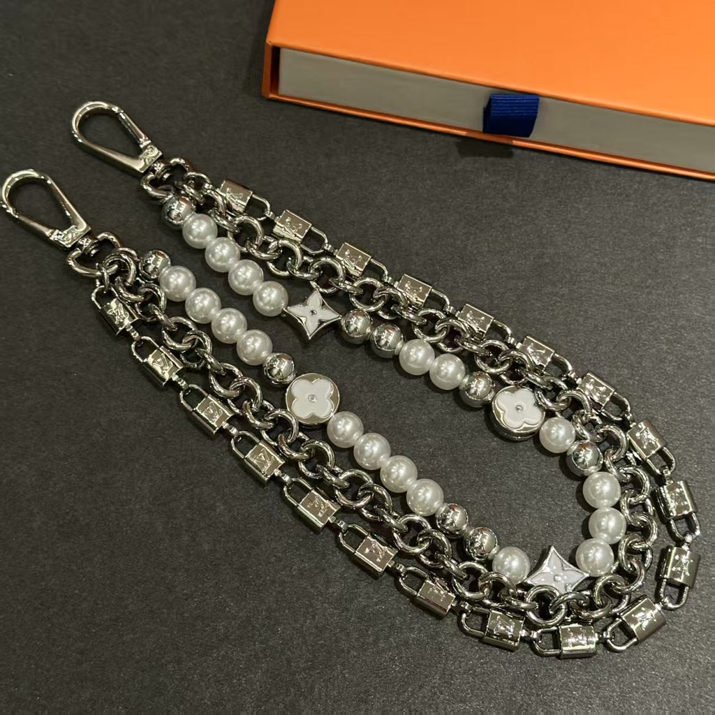 A1R46E14 Popular bag 's charms accessories