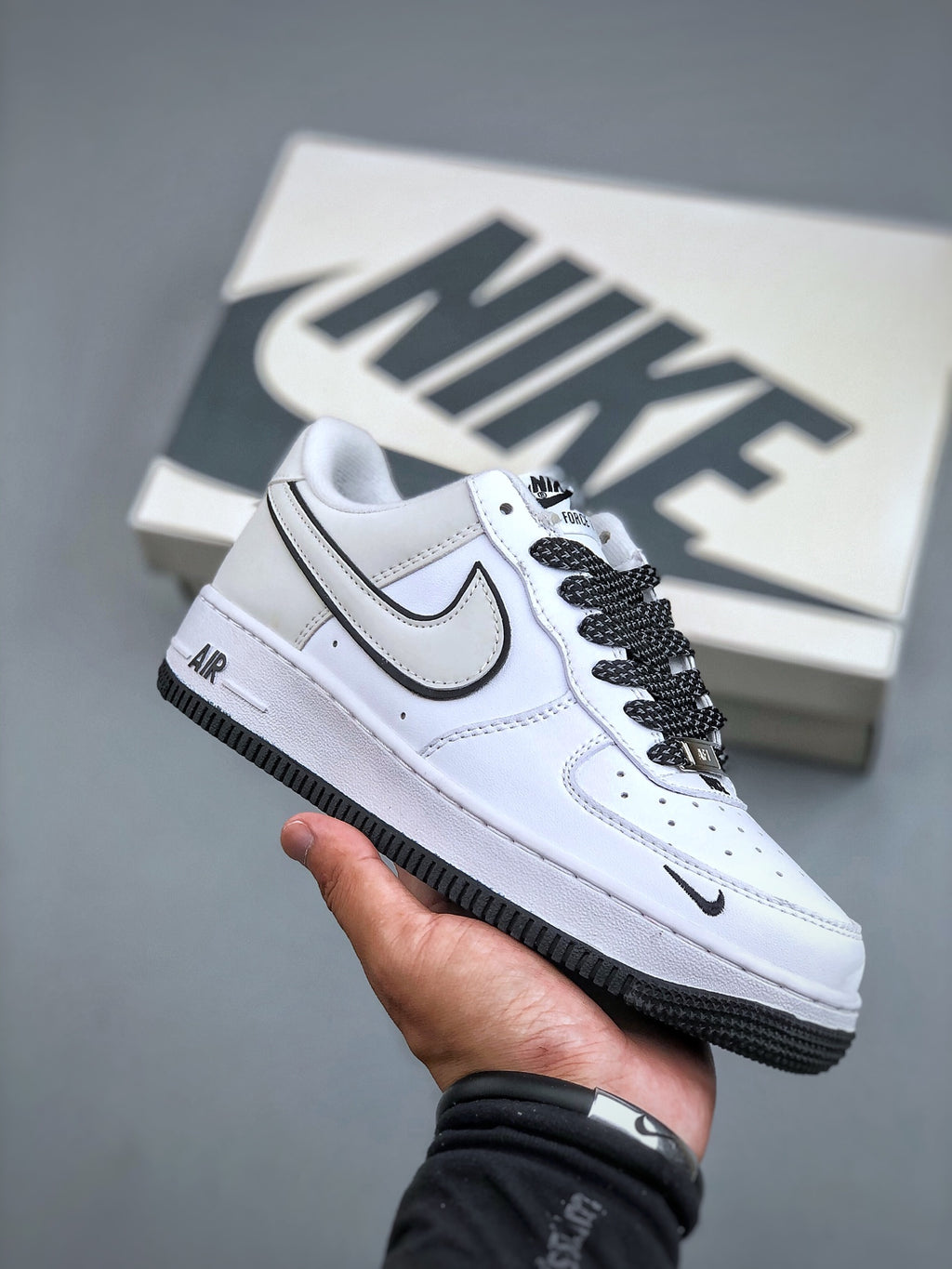 Z4Q95A81 Popular Shoes
