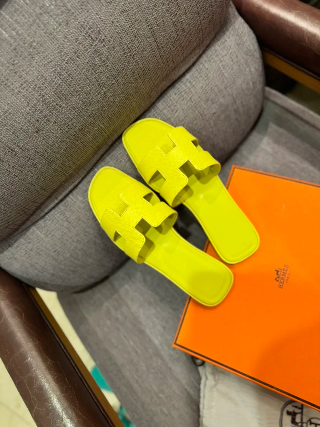 Z1Z55H311 Popular Slippers