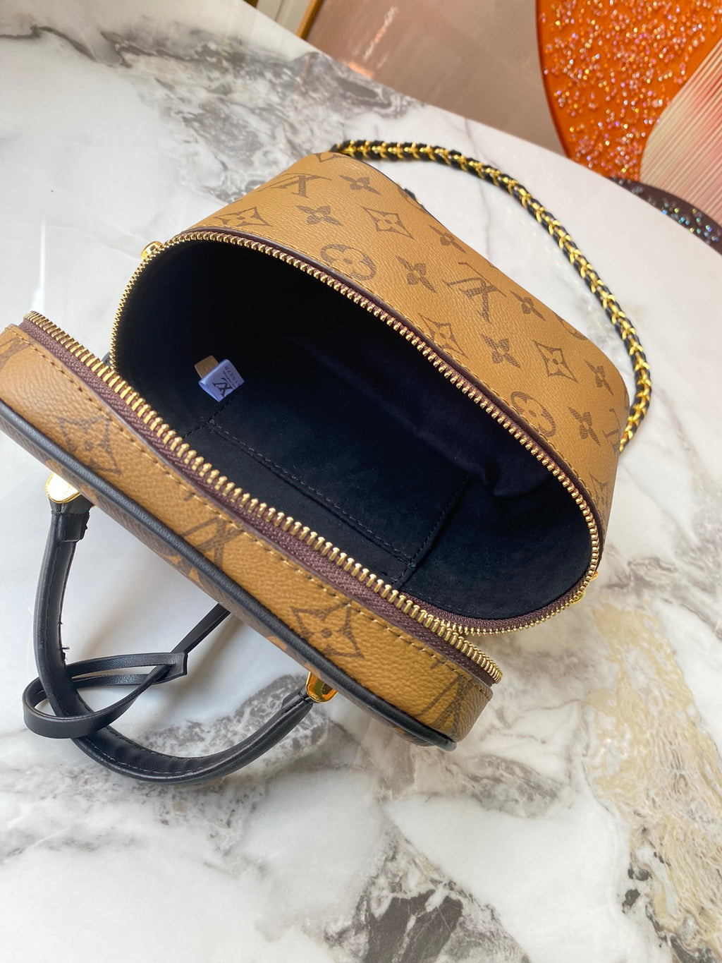 B12X43E121 Popular   leather bag 