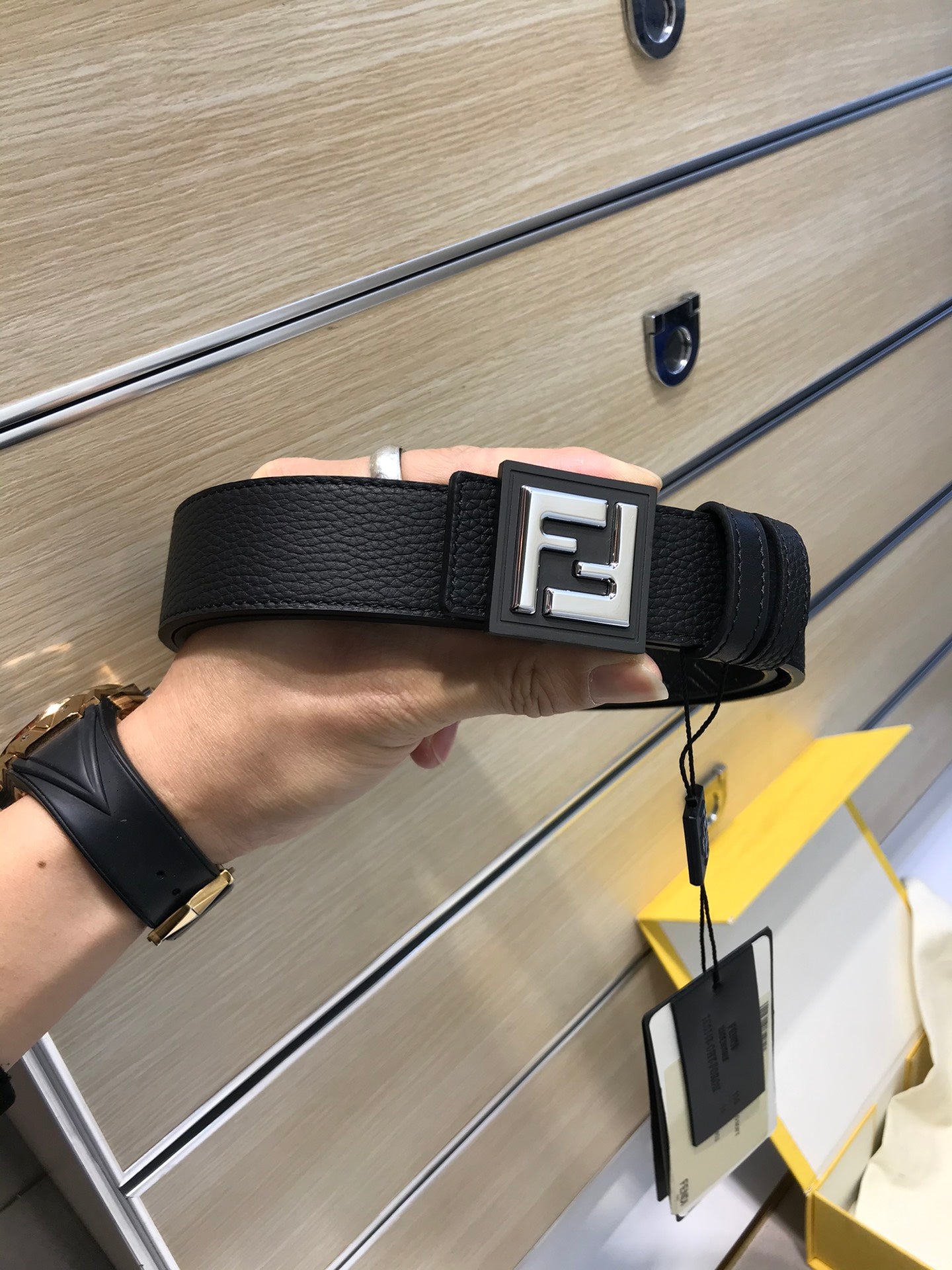 P1Q64F85 Popular  High quality belt With full package