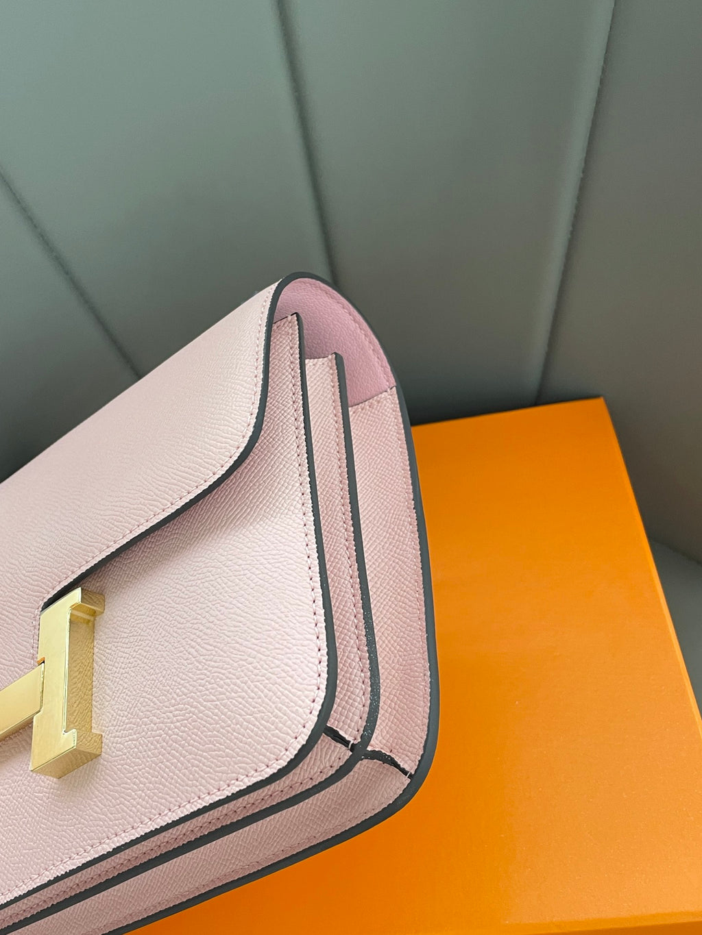 B1N55H63 Popular  leather bag