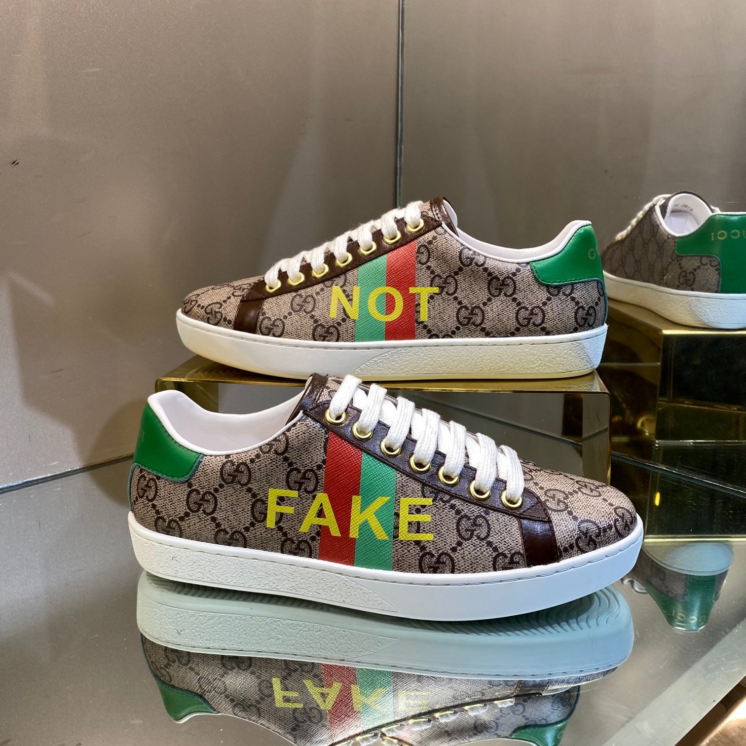 Z2Q105B195 Popular high-quality Shoes