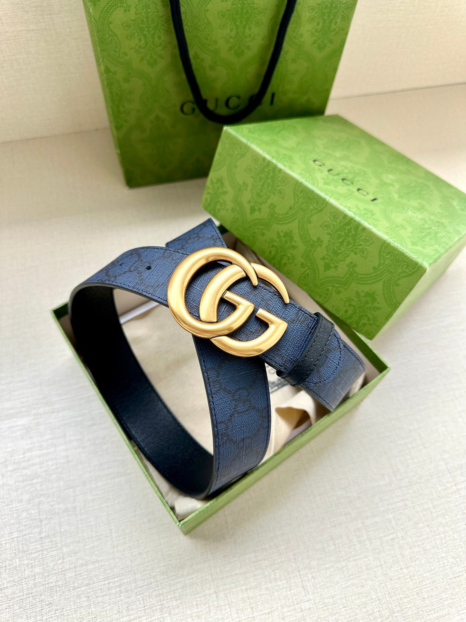 P1W15B163 Popular High quality belt With full package