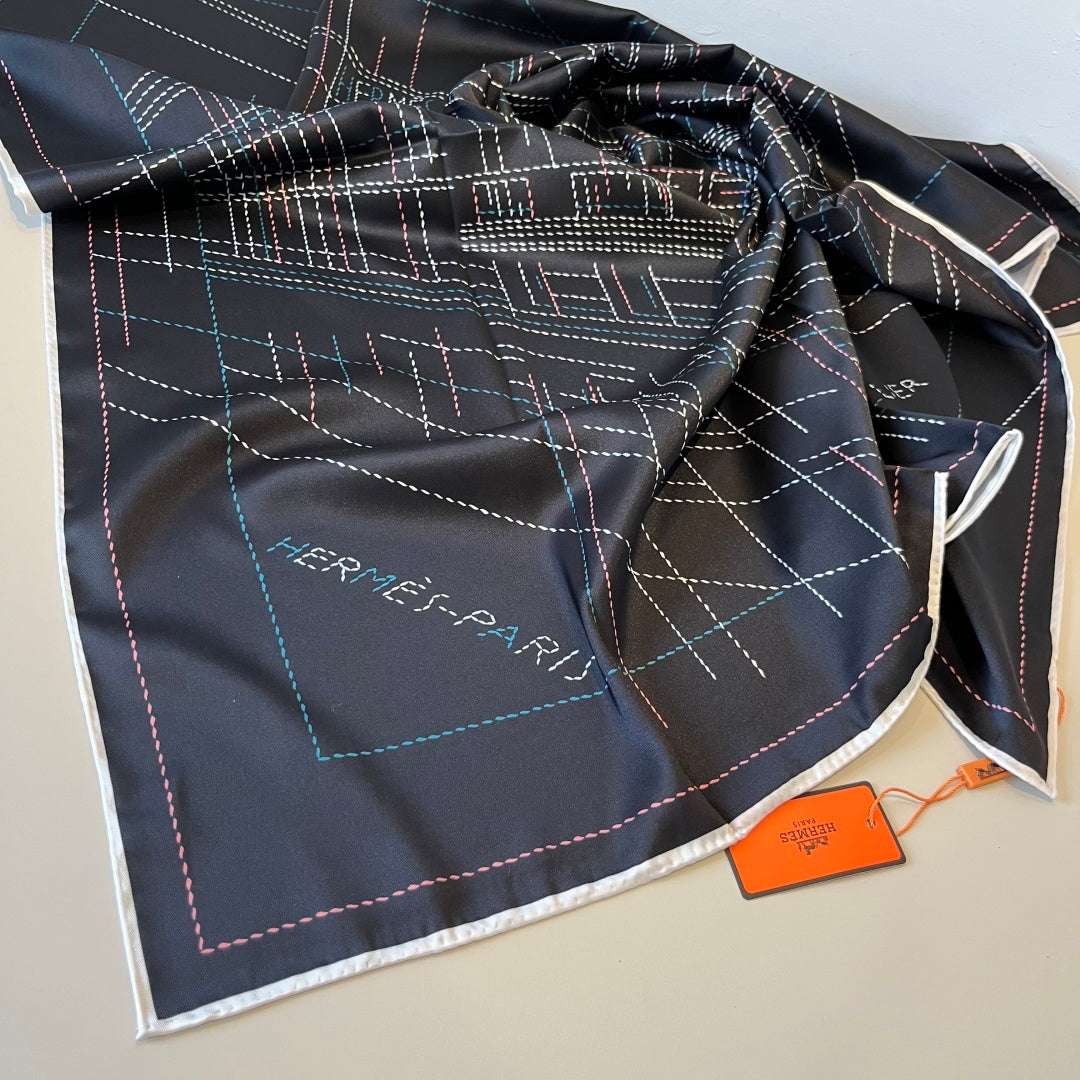 W1N46H27 Popular Silk Scarve