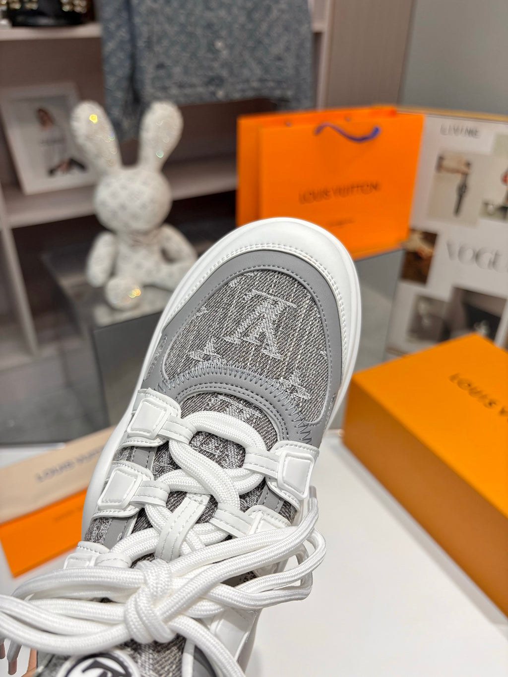 Z2Q105E440  Popular high-quality Shoes