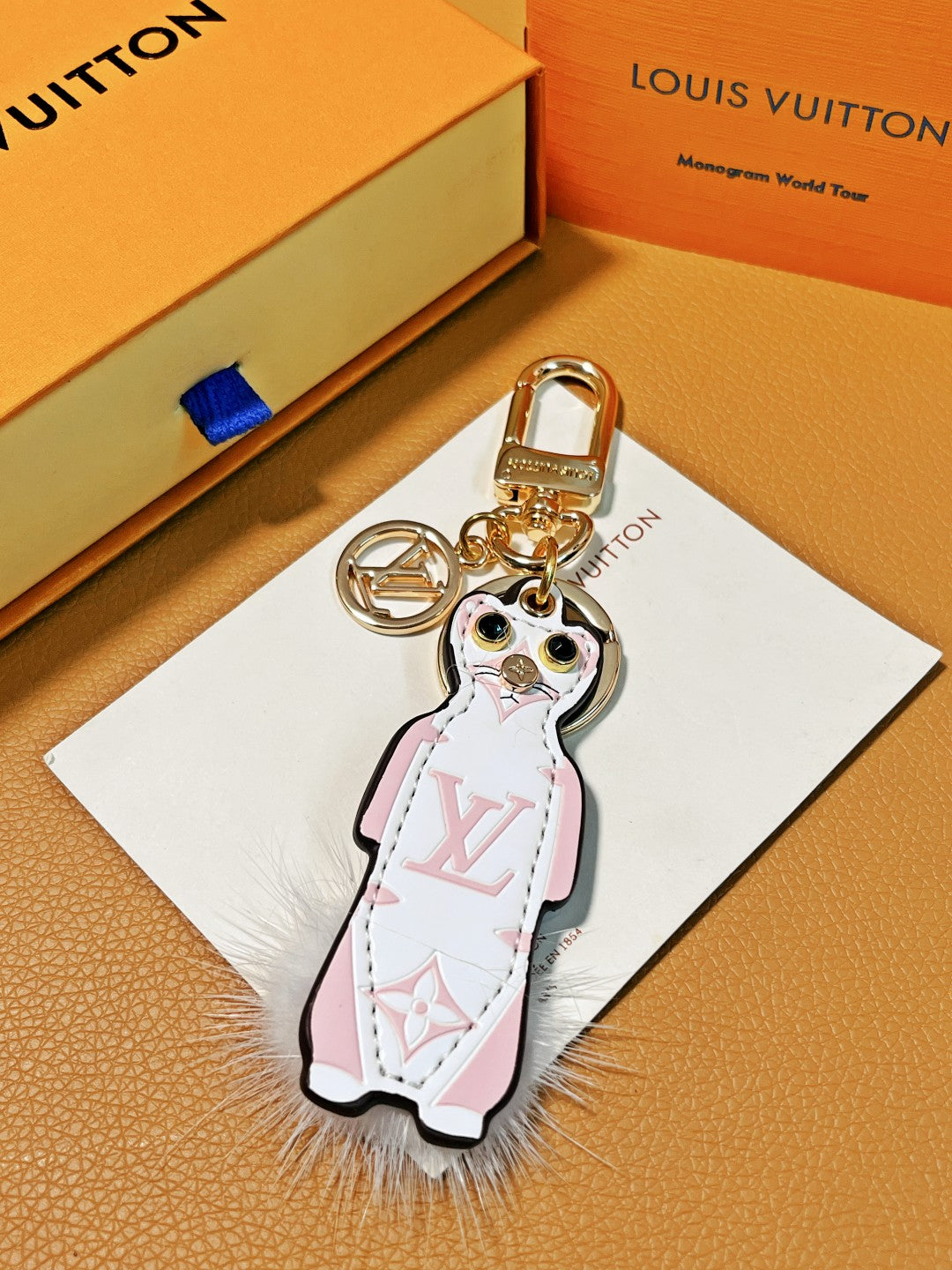 A1R85E18 Popular bag 's charms accessories