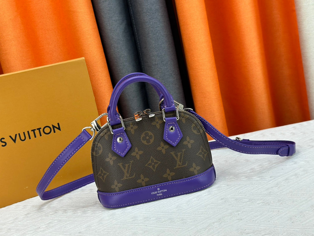 B1X55E19 Popular leather bag