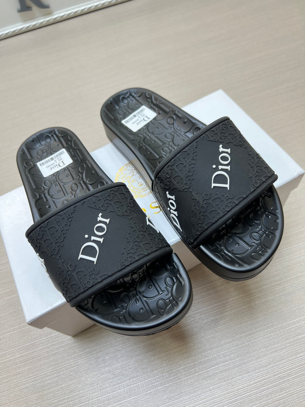 Z5Z35D279 Popular Slippers