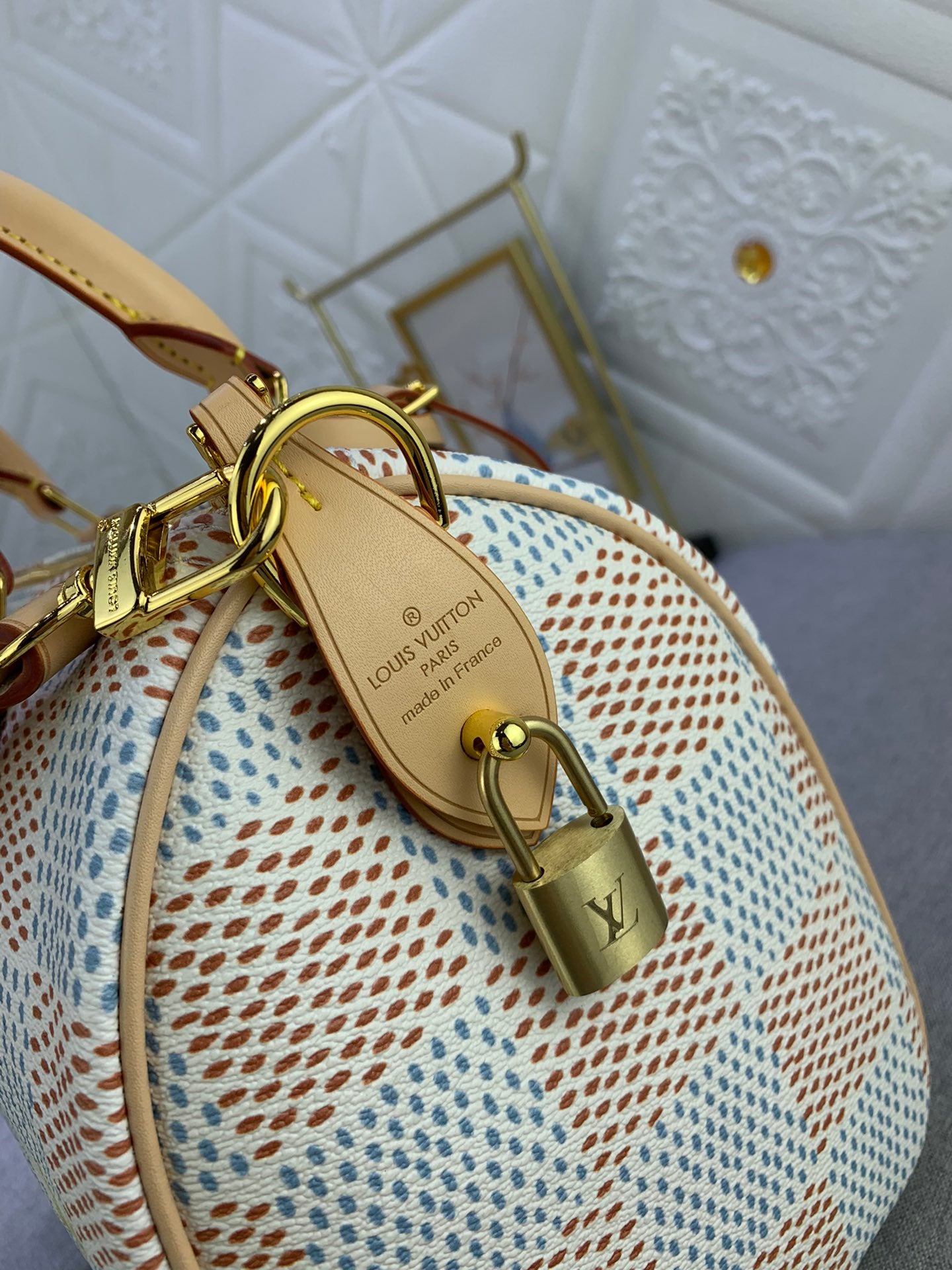 B12X44E269 Popular  leather bag 