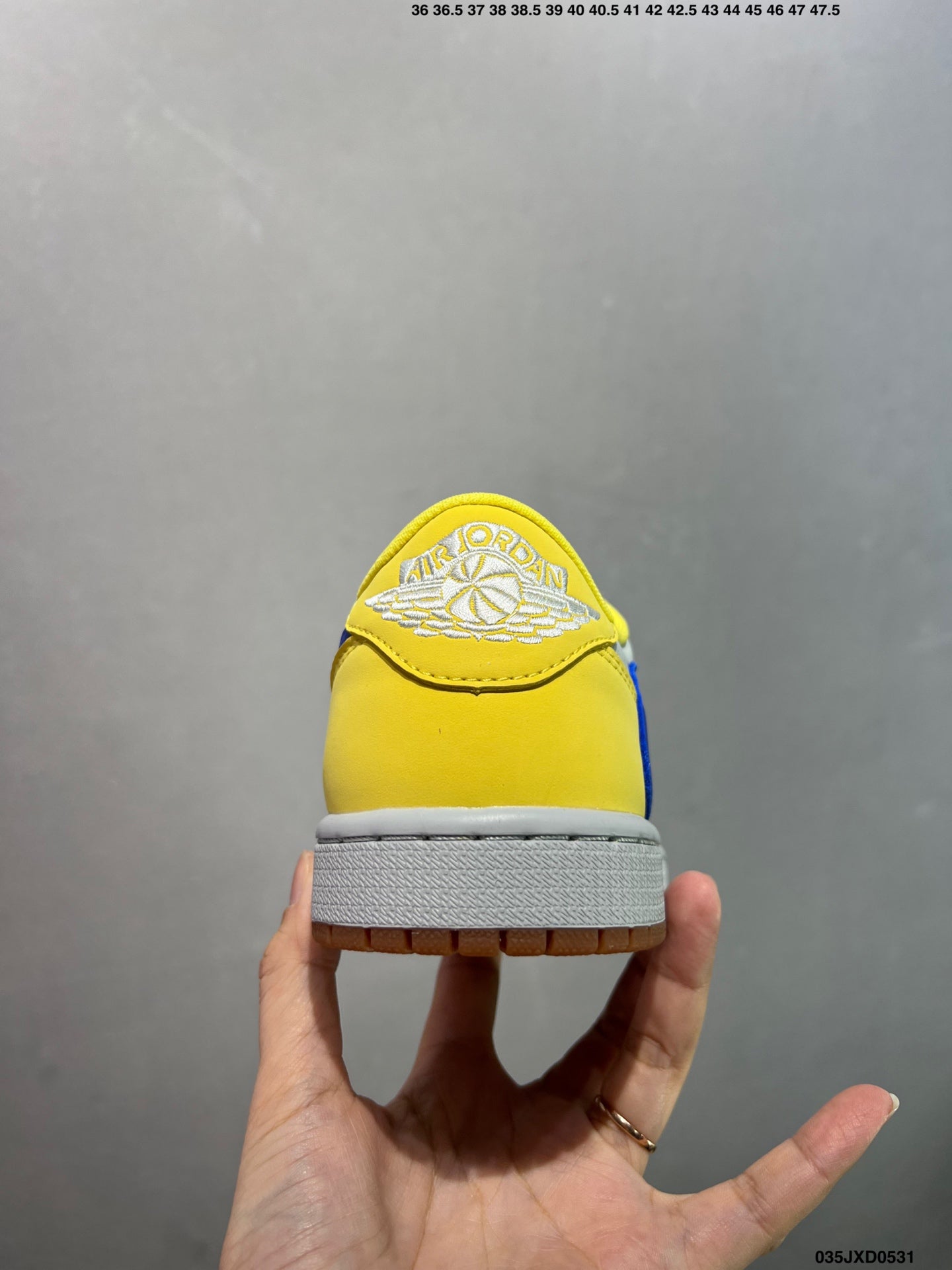 Z4N65A11  Popular shoes