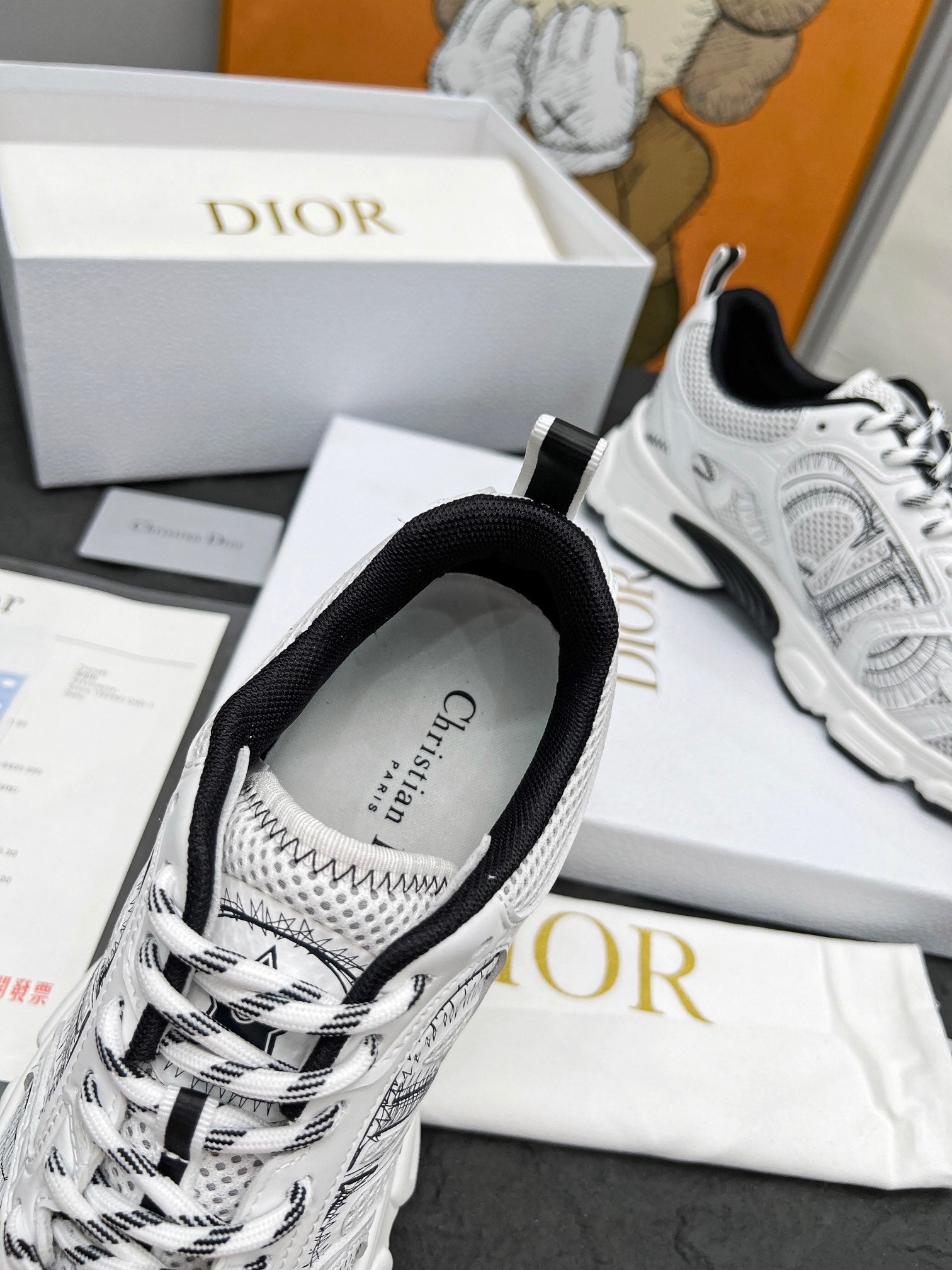 Z2Q105D312 Popular high-quality Shoes