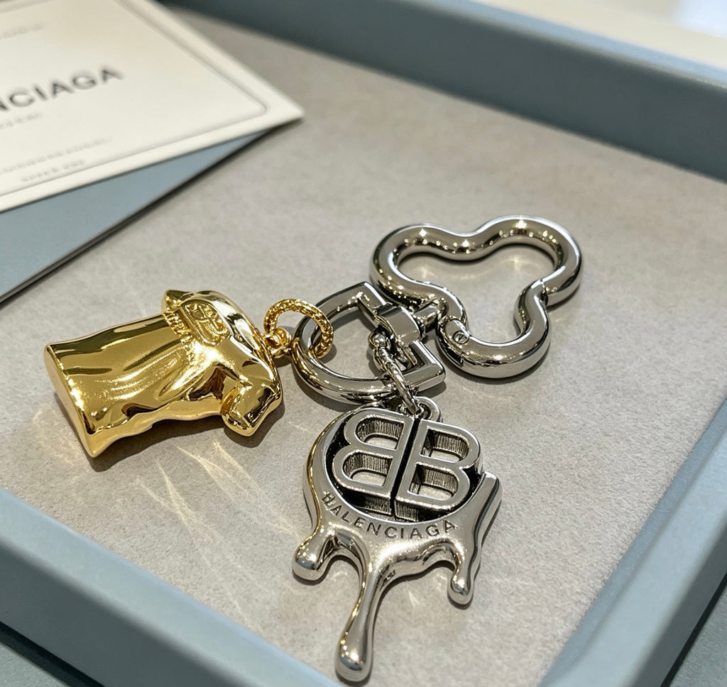 A1R76J102 Popular bag 's charms accessories