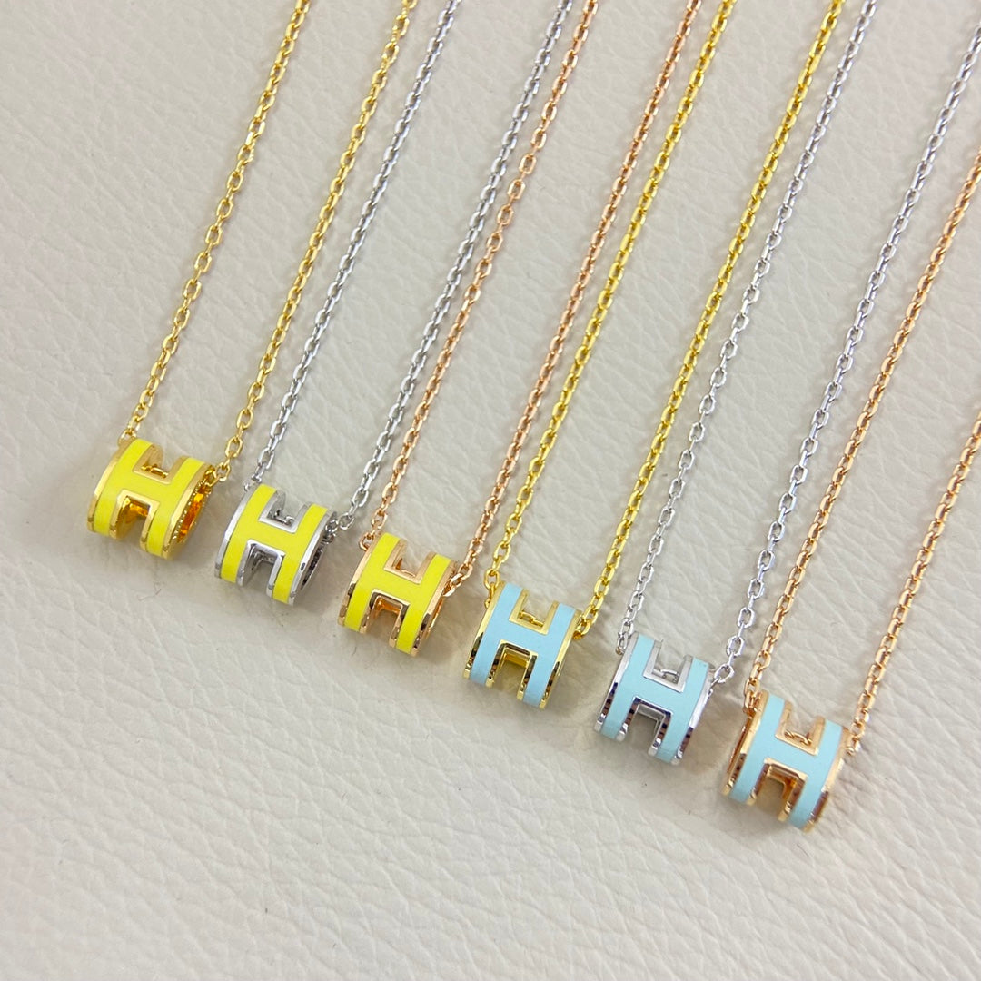 X1Q85H171X Popular Mini Necklace