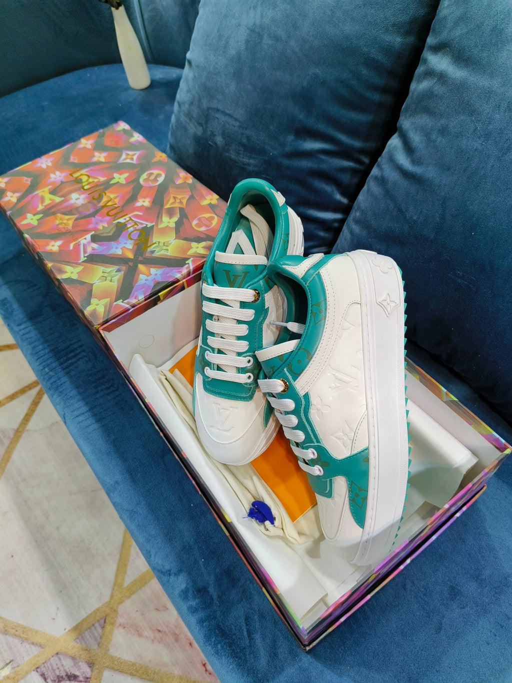 Z2YE45 Popular Sneakers
