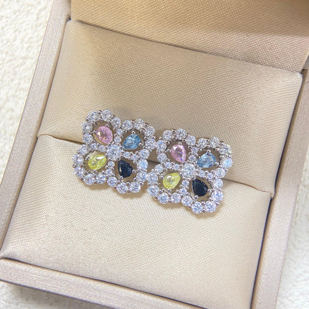 X5R75VA5E Popular  Earrings