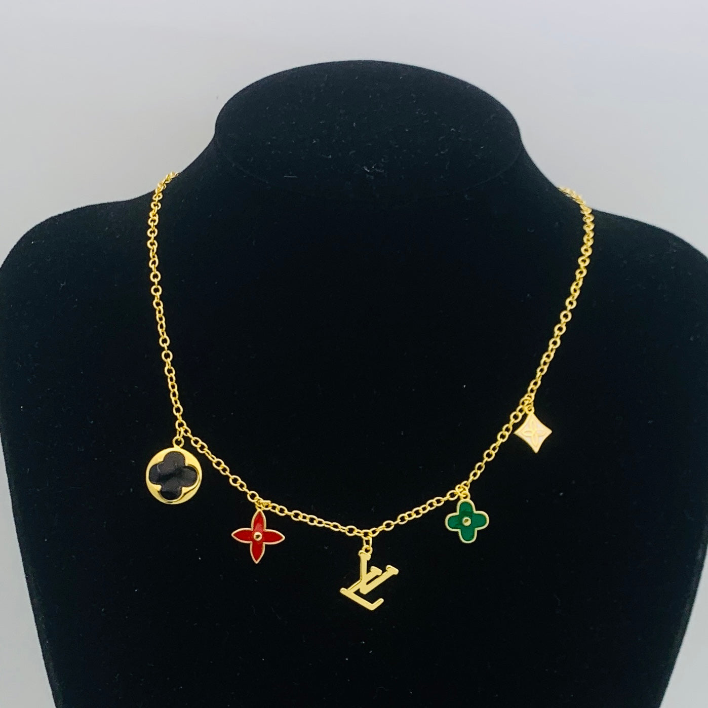 X1Q85E3X Popular Necklace
