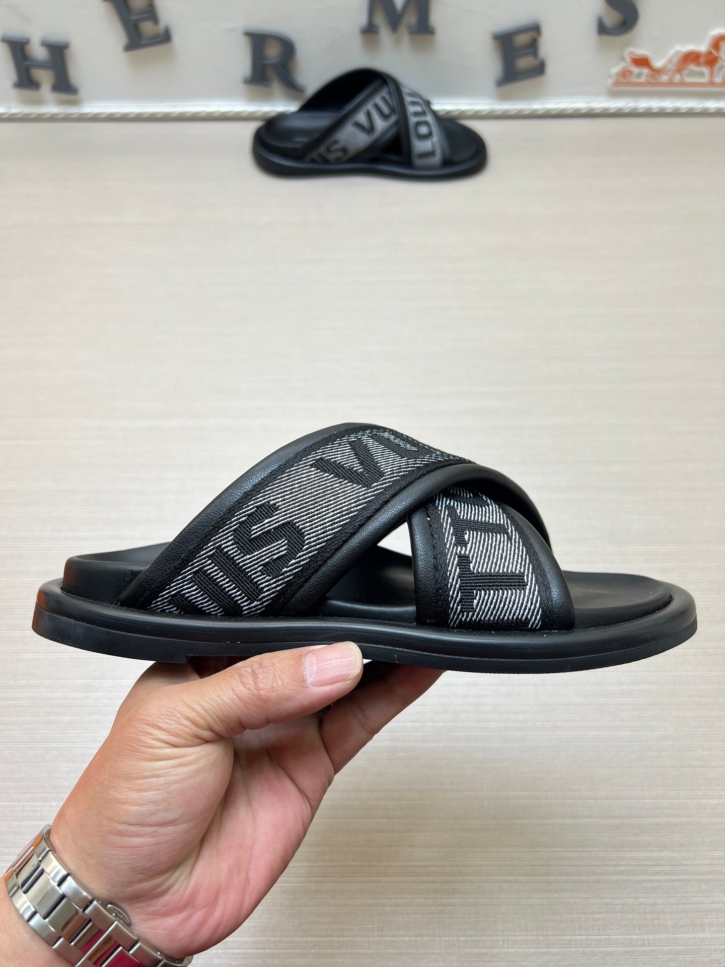 Z5Z35E273 Popular Slippers