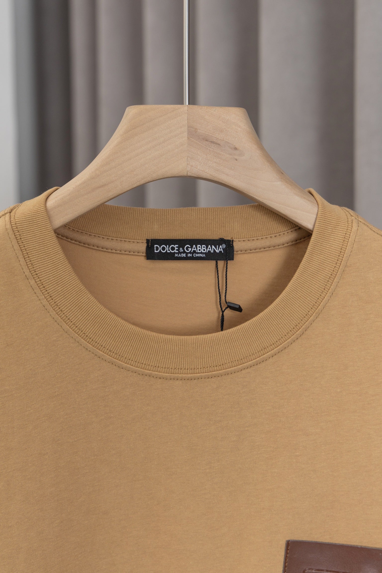 U1W25A4  Popular T-shirts