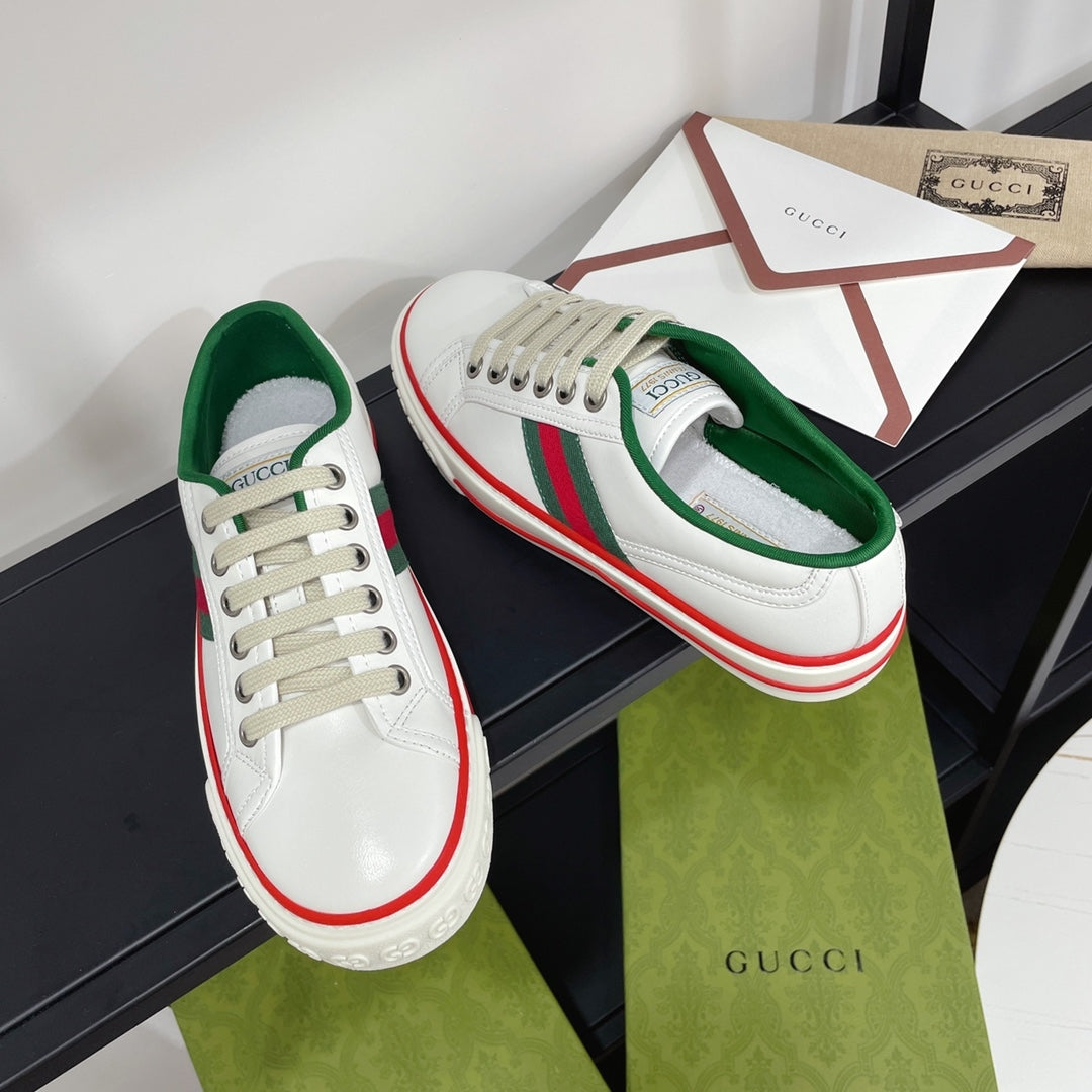 Z2Q105B208 Popular high-quality Shoes
